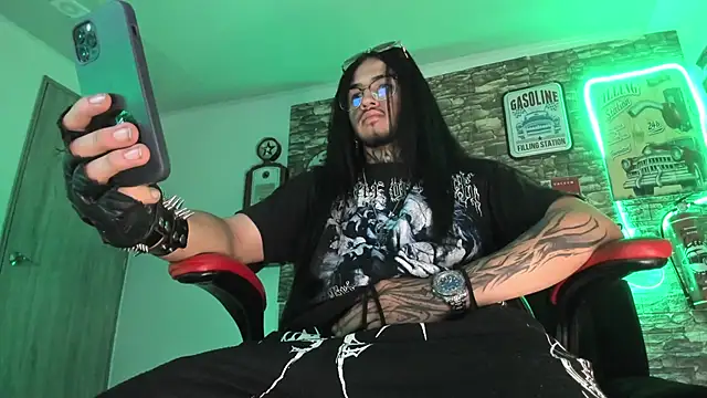 the beast master  online show from March 14, 12:40 pm