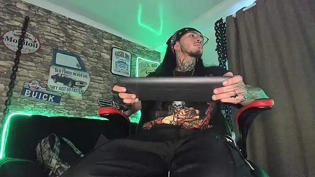 the beast master  online show from March 12, 12:36 pm