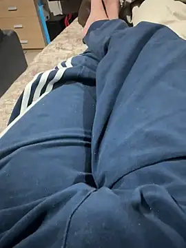 Snapshot of sonug0912 chatting on December 15, 10:48 pm sonug0912 online show from December 15, 10:48 pm