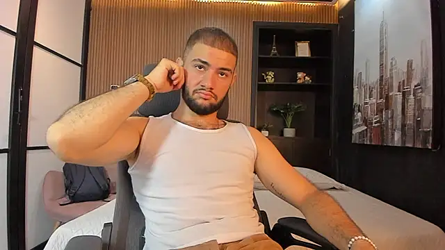 MaximusDick1  online show from February 20, 1:57 pm