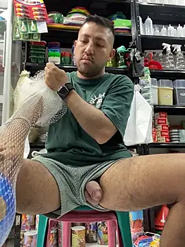 JuanZapata33 online show from September 10, 5:00 pm