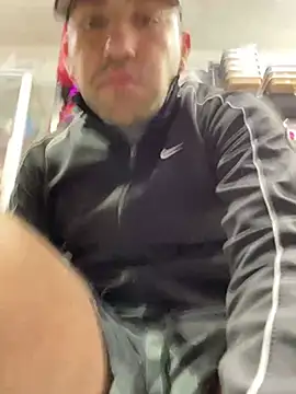 JuanZapata33 online show from March 11, 11:48 pm