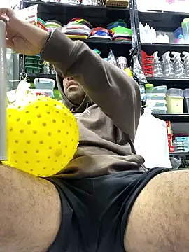 JuanZapata33 online show from October 5, 11:09 pm