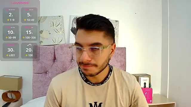 Amadeo Wild online show from February 6, 2:03 pm