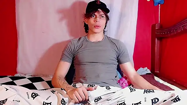 lax777  online show from March 6, 10:51 pm