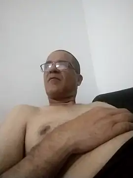 Snapshot of barboza991 chatting on October 7, 2:15 am barboza991 online show from October 7, 2:15 am