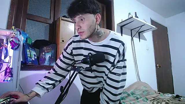 esjrobles online show from December 4, 3:37 am