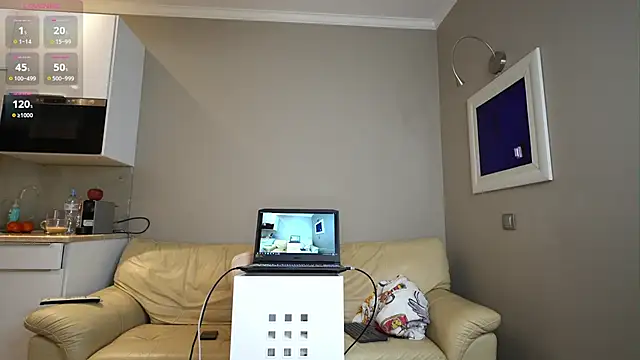 Snapshot of Alex_xxx chatting on January 12, 12:23 pm Alex xxx online show from January 12, 12:23 pm