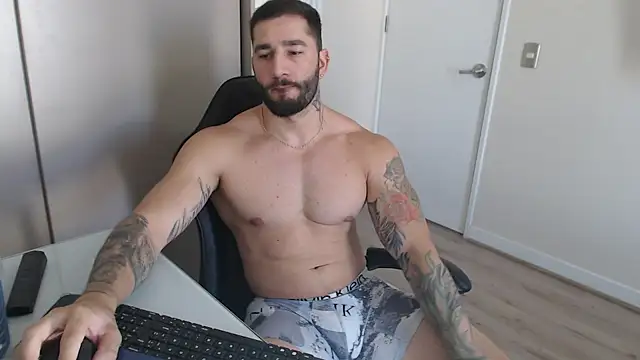 jonhklleyn online show from February 26, 7:03 pm