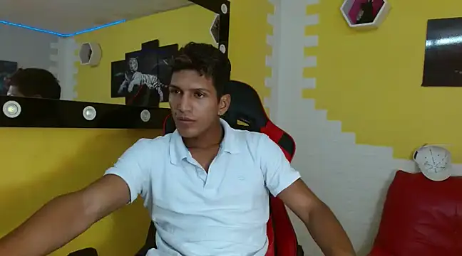 mau elixxx online show from January 17, 7:08 am