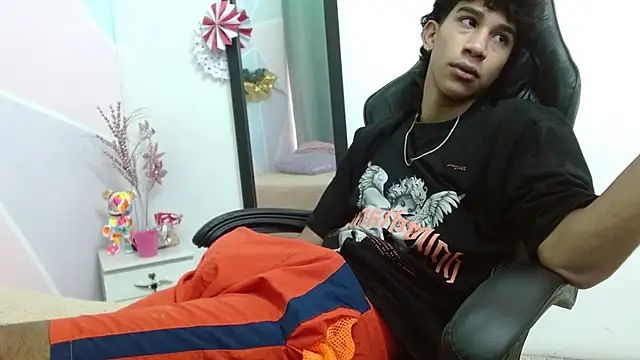 hares mds online show from December 31, 12:15 pm