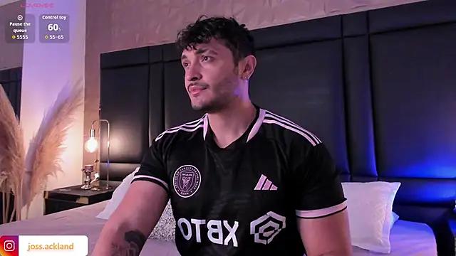 JossAckland online show from November 23, 7:36 pm