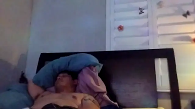 cloudyspun online show from April 15, 3:50 am