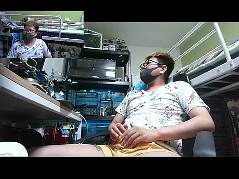 Snapshot of Owl1216 chatting on October 17, 10:08 am Owl1216 online show from October 17, 10:08 am