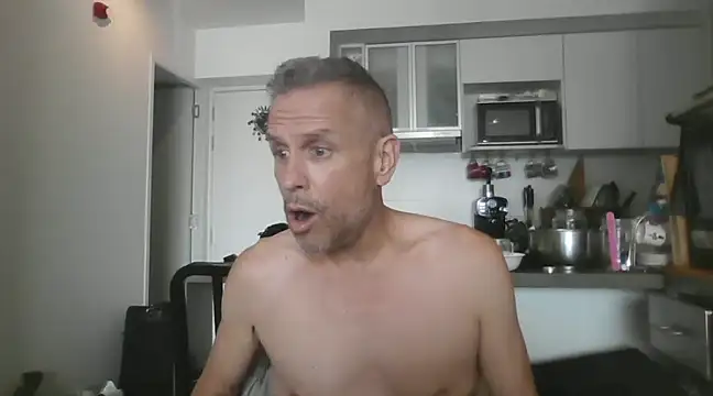 Snapshot of Diegoperrote682661 chatting on December 17, 2:55 am Diegoperrote682661 online show from December 17, 2:55 am