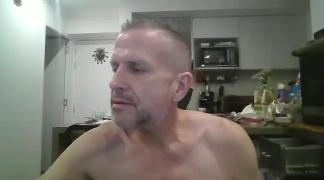 Snapshot of Diegoperrote682661 chatting on December 20, 4:42 am Diegoperrote682661 online show from December 20, 4:42 am