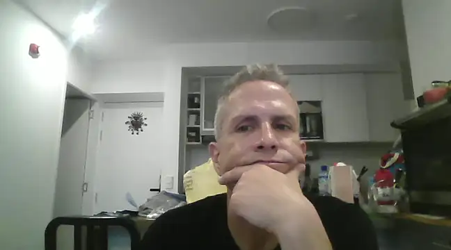 Snapshot of Diegoperrote682661 chatting on February 10, 11:34 pm Diegoperrote682661 online show from February 10, 11:34 pm