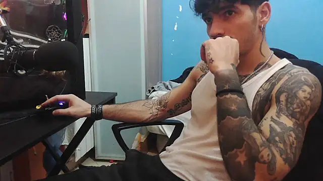 Badboyi1997 online show from February 9, 10:36 pm