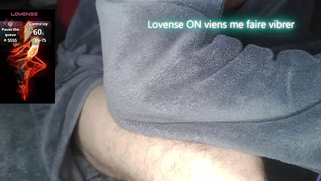 Snapshot of thoma87a chatting on December 18, 11:30 pm thoma87a online show from December 18, 11:30 pm