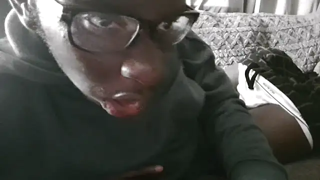 Snapshot of you_like_my_chocolate101 chatting on October 26, 3:08 am you like my chocolate101 online show from October 26, 3:08 am