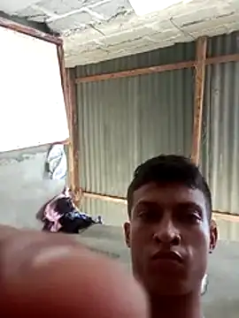 Snapshot of wolf_james123 chatting on October 31, 3:59 pm wolf james123 online show from October 31, 3:59 pm