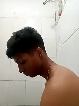 Snapshot of wolf_james123 chatting on January 18, 11:44 pm wolf james123 online show from January 18, 11:44 pm