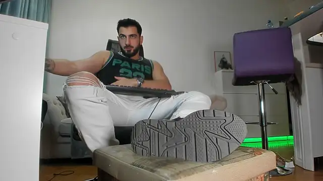 Snapshot of welcometo_hell chatting on September 26, 5:21 pm welcometo hell online show from September 26, 5:21 pm