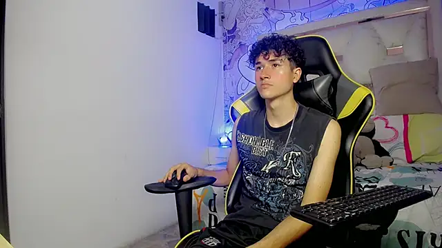 johnny cagee online show from November 24, 8:37 am