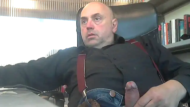 Snapshot of pantomax chatting on December 27, 11:28 am pantomax online show from December 27, 11:28 am