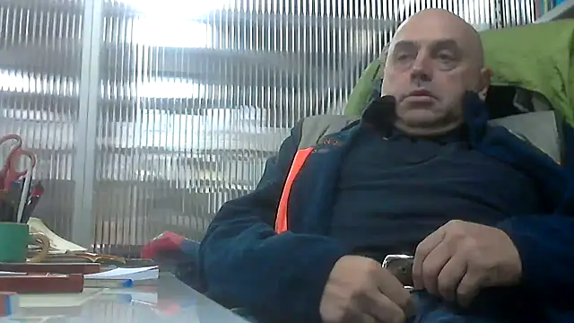 Snapshot of pantomax chatting on October 5, 10:58 pm pantomax online show from October 5, 10:58 pm