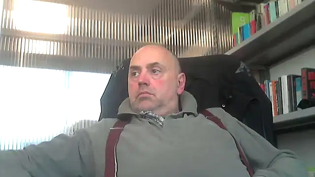 Snapshot of pantomax chatting on February 7, 12:39 pm pantomax online show from February 7, 12:39 pm