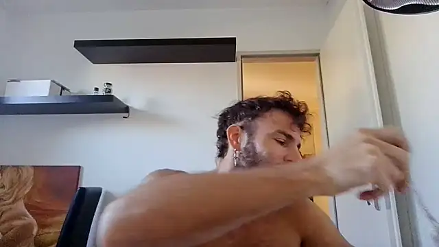 alpha-hunk online show from October 2, 2:21 pm