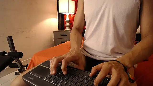 Sr Magnus  online show from February 20, 6:26 am