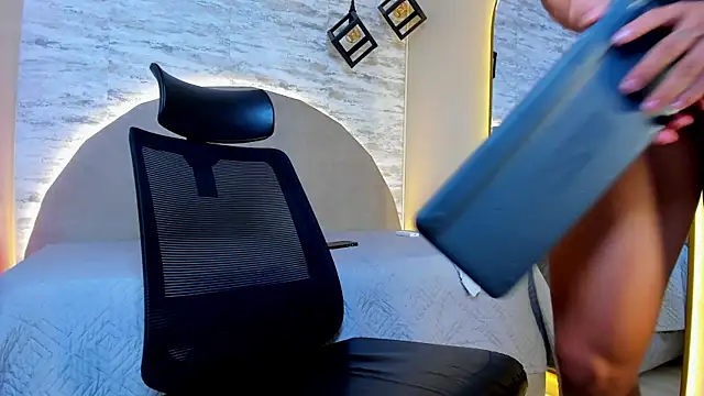 thaddeus king online show from September 19, 10:20 pm