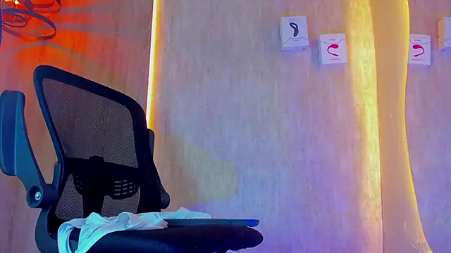 thaddeus king online show from February 5, 4:37 am