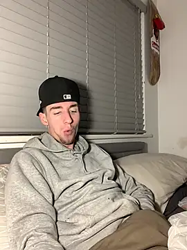 MikesWood21 online show from January 31, 12:28 am