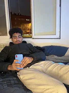 Ryan-hot online show from February 10, 6:24 pm