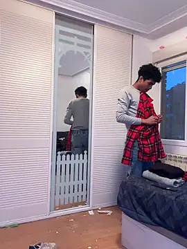 Ryan-hot online show from March 21, 6:40 pm