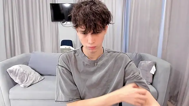 Im Shine Guy online show from December 24, 9:28 am