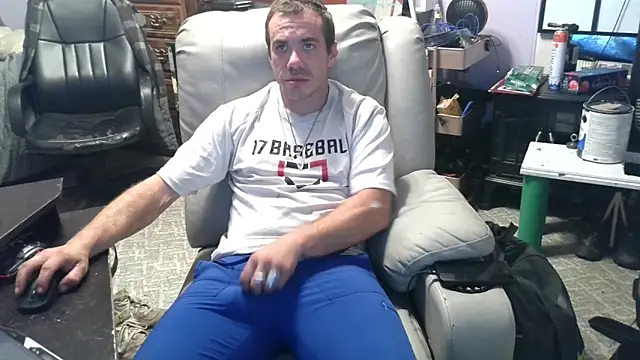 Snapshot of ScubaStevex chatting on October 25, 6:53 pm ScubaStevex online show from October 25, 6:53 pm