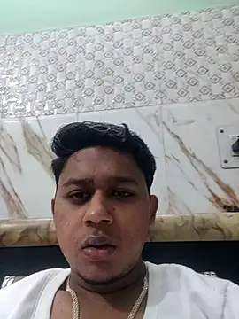 Snapshot of sailord chatting on December 23, 10:32 am sailord online show from December 23, 10:32 am