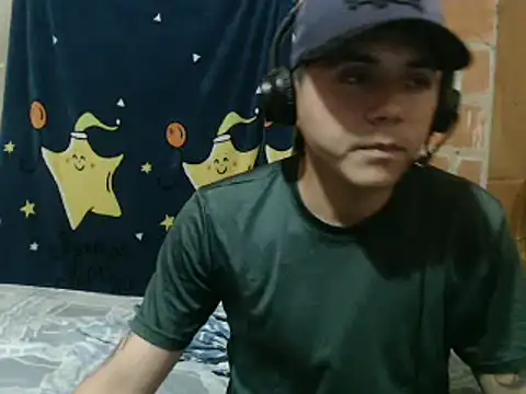 Snapshot of Horny_dirty_boy chatting on January 6, 11:20 pm Horny dirty boy online show from January 6, 11:20 pm