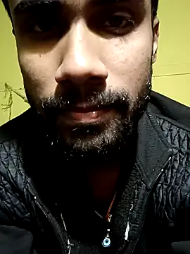 Skinny Bigass 23 online show from December 13, 5:43 pm