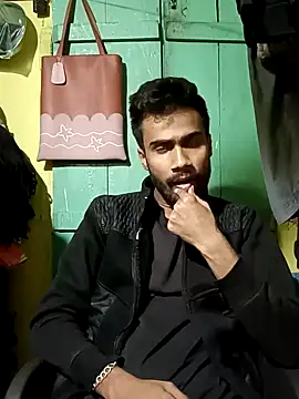 Skinny Bigass 23 online show from December 15, 7:10 pm