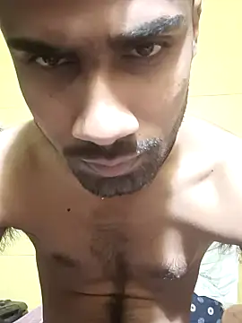 Skinny Bigass 23 online show from January 4, 8:37 pm