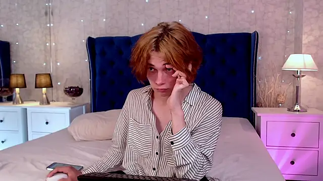 iwillfall online show from September 16, 10:54 pm