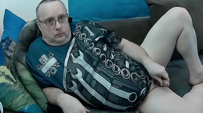 Manfred1012 online show from February 8, 8:52 am