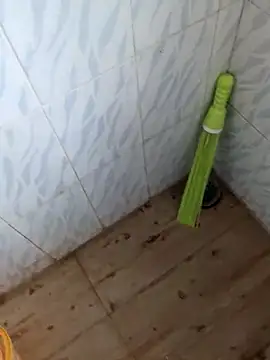 surabhi09 online show from November 20, 3:39 am