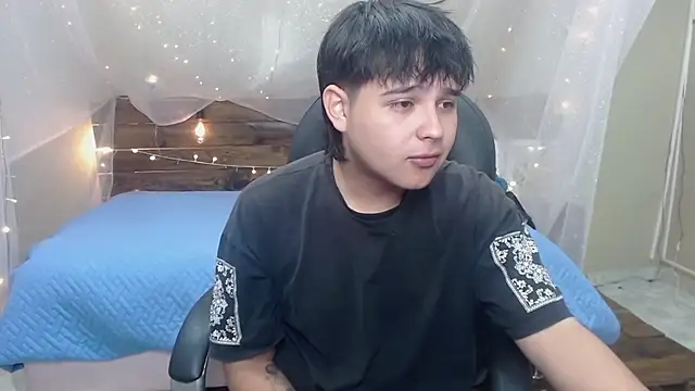 AndrewPherson online show from December 27, 12:45 pm