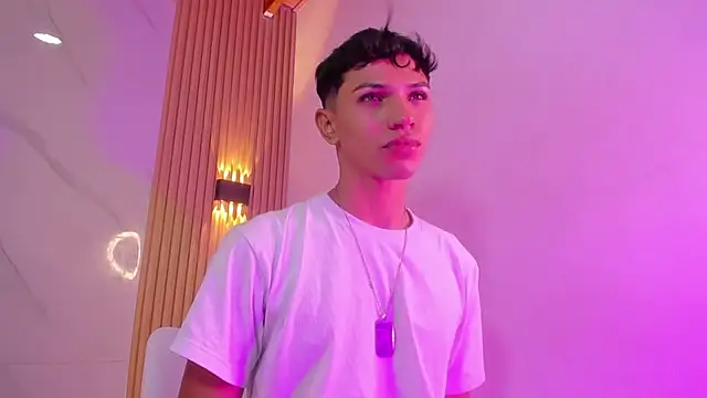 im sebaslopez online show from March 12, 3:57 am